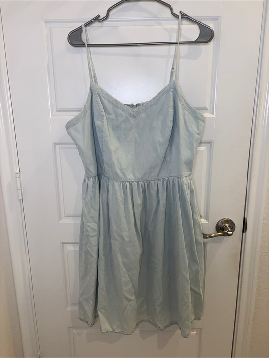 Old Navy Dresses & Skirts - Old Navy Light Wash Chambray Babydoll Mini Dress XL